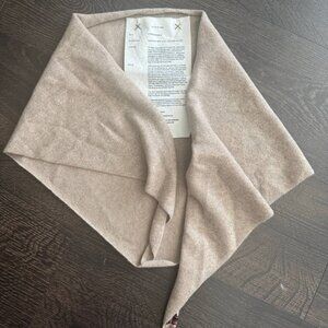 extreme cashmere NWOT knitted cashmere-blend scarf